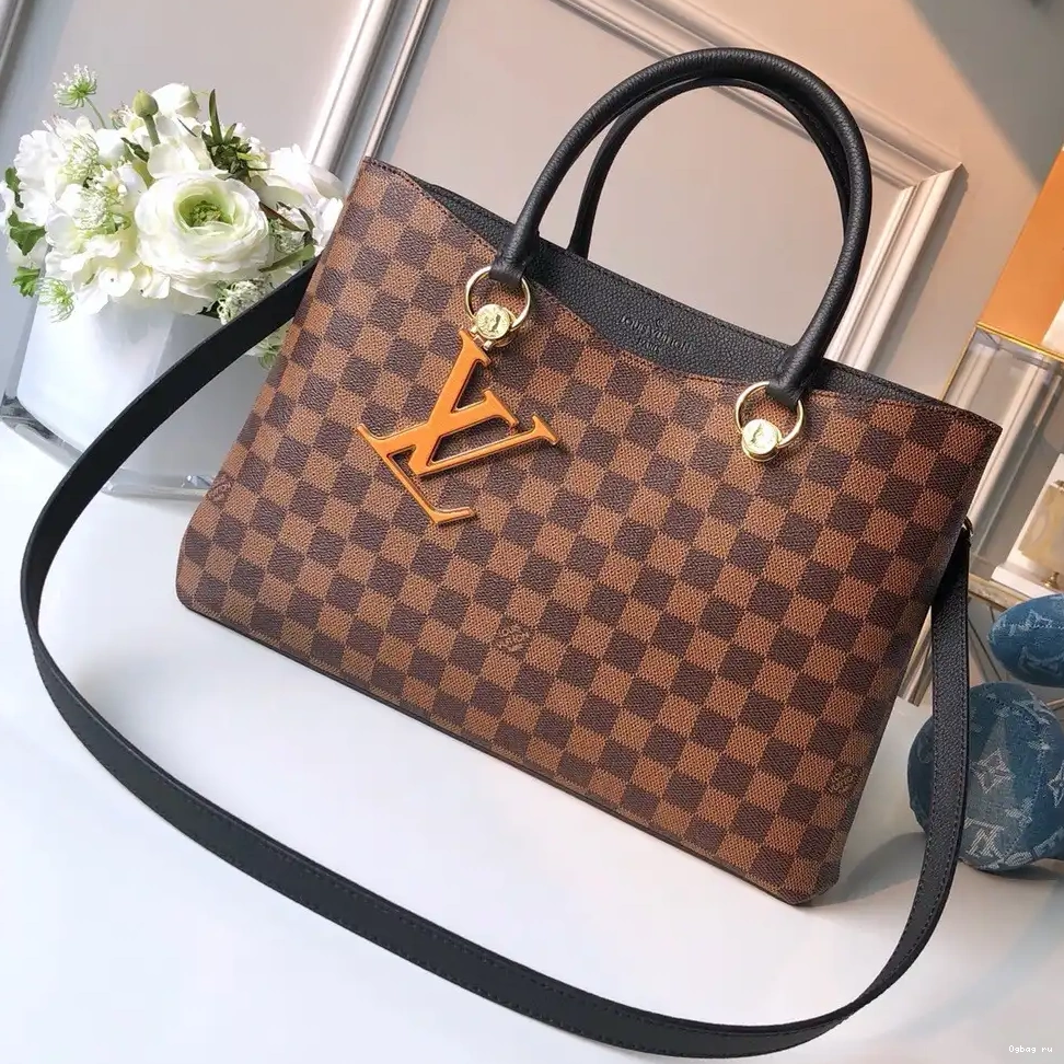 RIVERSIDE Vuitton Louis 0629